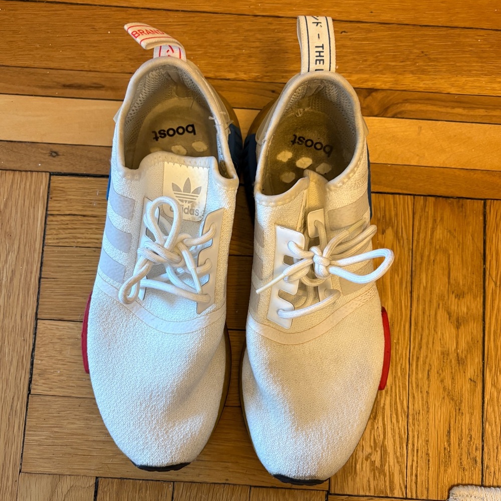 Adidas NMD R1 Shoes - Picture 3 of 8